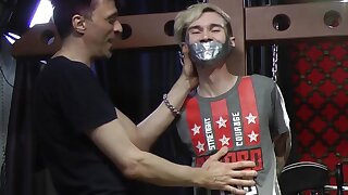 Petting And Kittling Skinny Twunk Wanheldvig